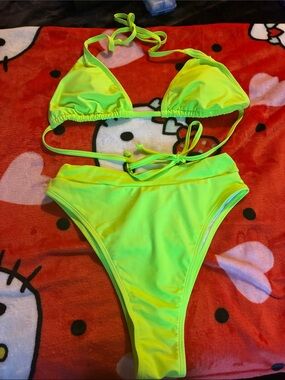 Women Neon Yellow three-Piece Swimsuit
